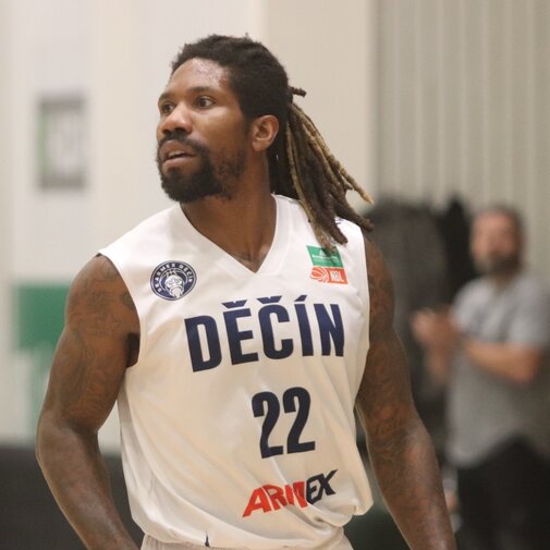 První Waltonův triple-double První Waltonův triple-double