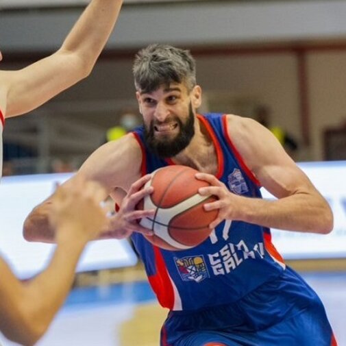 Přichází Maksim Šturanović Přichází Maksim Šturanović