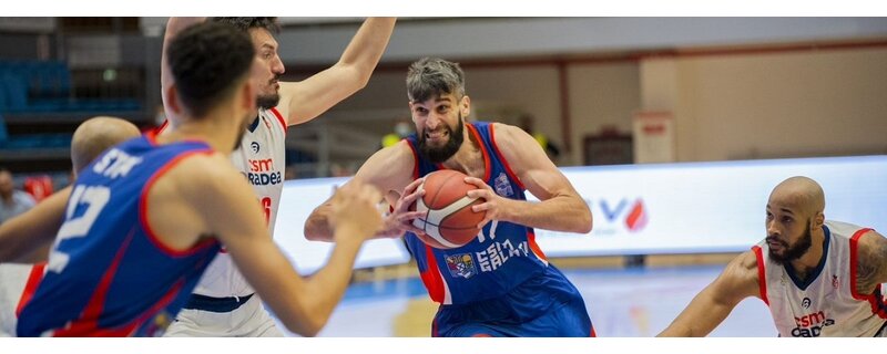 Přichází Maksim Šturanović Přichází Maksim Šturanović